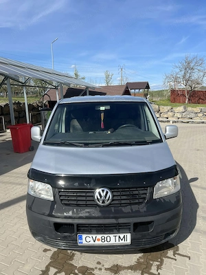 Vând Volkswagen transporter T5  - imagine 2