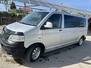 Vând Volkswagen transporter T5  - imagine 5