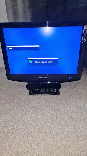 Monitor   TV Samsung LCD 20" inch