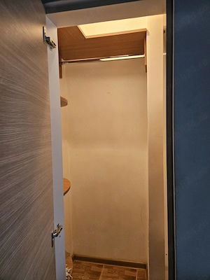 Vand apartament 2 camere decomandat - imagine 9