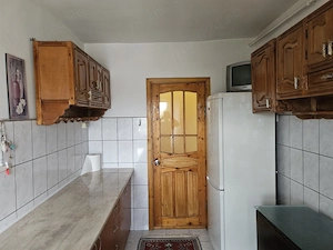 Vand apartament 2 camere decomandat - imagine 6