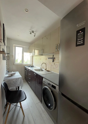 Închiriez apartament  - imagine 4