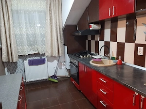 închiriez apartament  - imagine 3