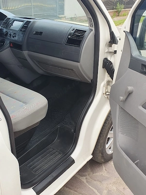 De vanzare VW T5 Doka 6locuri 1.9TDI 2008 Euro4 Impecabila Recent adus Germania  - imagine 8