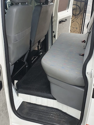 De vanzare VW T5 Doka 6locuri 1.9TDI 2008 Euro4 Impecabila Recent adus Germania  - imagine 7