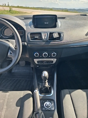 Renault megane euro 6 - imagine 4