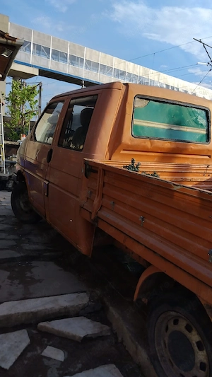  2bucati la pret de una t4 doka 1.9dizel - imagine 2