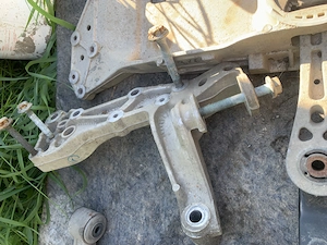 Bascule cadru motor si suport cadru vw golf 5 skoda 2  - imagine 8