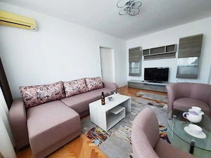 Lacul Tei-Parcul Circului, apartament 2 camere la intrarea in parc 