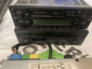 Casetofon si magazie cduri vw golf 4 bora beta  - imagine 4
