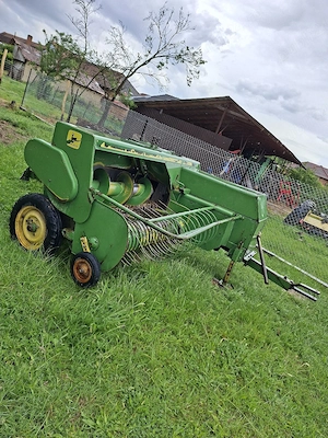vand presă John Deere 332 - imagine 4