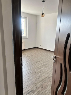 Calea Grivitei--Metrou Grivita,apartament 3 camere  nemobilat semimob A - imagine 8