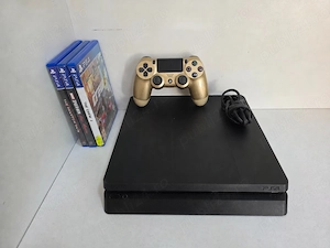 Play Station 4 Slim