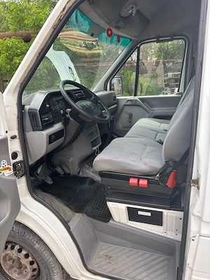 Vând duba autoutilitara VW LT35 TDI -2001 -2461cc    - imagine 6