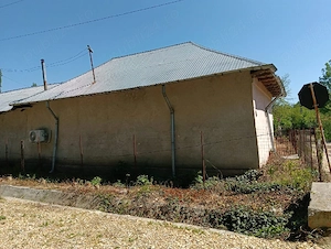 Casă locuibilă ! 