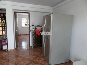 Casa individuala/Curtea amenajata cu piscină /Garaj/Zona Lipovei - imagine 15