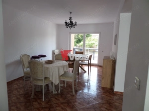 Casa individuala/Curtea amenajata cu piscină /Garaj/Zona Lipovei - imagine 12