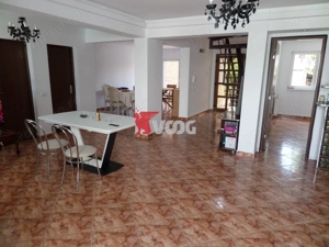 Casa individuala/Curtea amenajata cu piscină /Garaj/Zona Lipovei - imagine 14