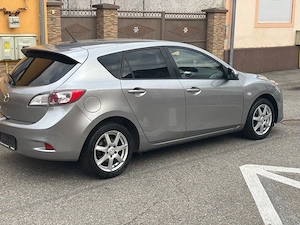 Mazda 3 benzina 1,6 benzina 2014 - imagine 7