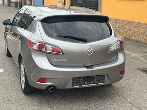 Mazda 3 benzina 1,6 benzina 2014 - imagine 4