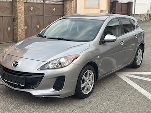 Mazda 3 benzina 1,6 benzina 2014 - imagine 2