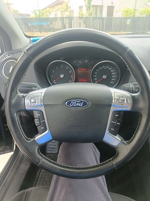 Vînd Ford Mondeo 2014 7. 5000 euro ușor negociabil