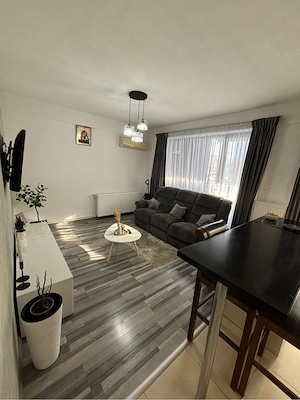 Apartamenta 3 camere - imagine 2