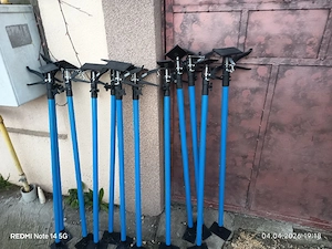 popi metalici