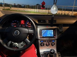 Vând Volskwagen B6 motor TDI  - imagine 7