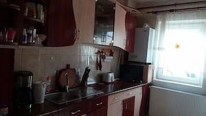 Mobilier complet bucătărie făcut la comanda 