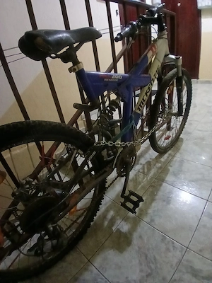 bicicleta  cu roti de 26 