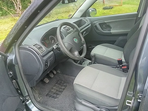 Skoda Fabia 2009, benzina MPI    - imagine 9