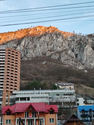 Afacere -2 apartamente de lux Băile Herculane  - imagine 10