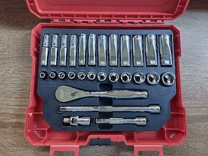 Trusa Milwaukee 1 4 28pcs.