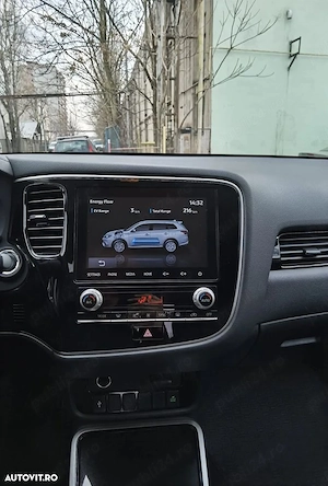 Mitsubishi Outlander Hybrid 2020 - imagine 3