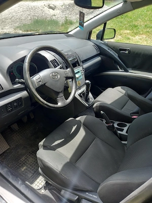 Toyota corolla verso  - imagine 3