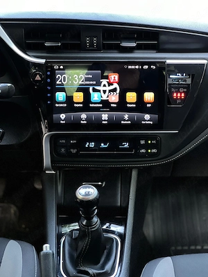 Toyota Auris 2018 1.2 benzina 116 cai - imagine 9