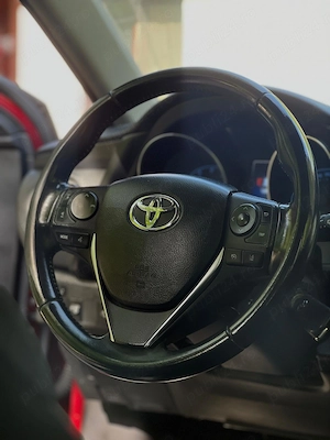 Toyota Auris 2018 1.2 benzina 116 cai - imagine 10