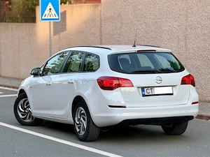 Opel Astra J , An Fabricatie 2012 , Stare Foarte Buna , Proprietar , 1.7 Diesel , Consum Redus  - imagine 2