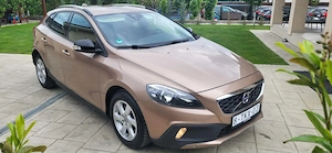 Volvo V40 Model Cross Country - imagine 2