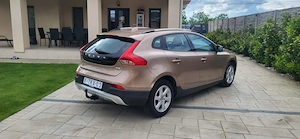 Volvo V40 Model Cross Country - imagine 8