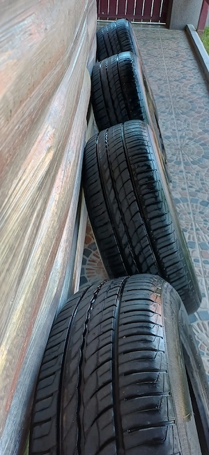 4 Anvelope vara Pirelli 205 65 15  - imagine 4