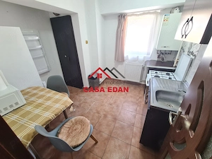 Garsoniera in Campina--250e - imagine 16