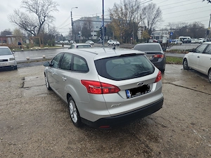 Vând Ford focus mk3 facelift  - imagine 3
