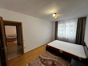 PF inchiriez apartament cu 2 camere decomandat