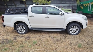 Vand Isuzu D max  - imagine 6