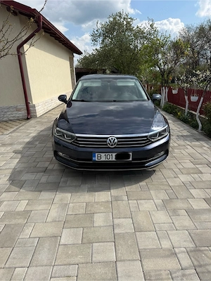 Volkswagen Passat Highline - imagine 4