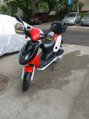 Scuter 125cc
