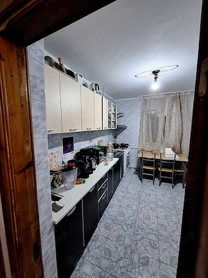 2 camere decomandat 54 mp + 2 balcoane | Eden   Inel I | Etaj 4 | Potențial mare - imagine 2