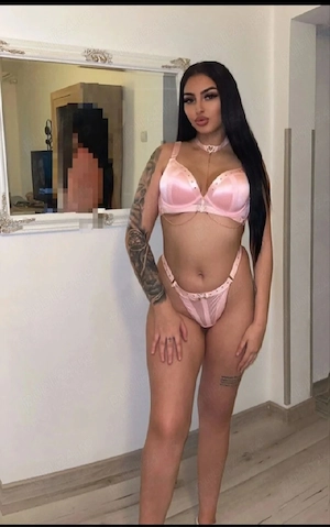 escorta lux fac si dominari detin si jucari